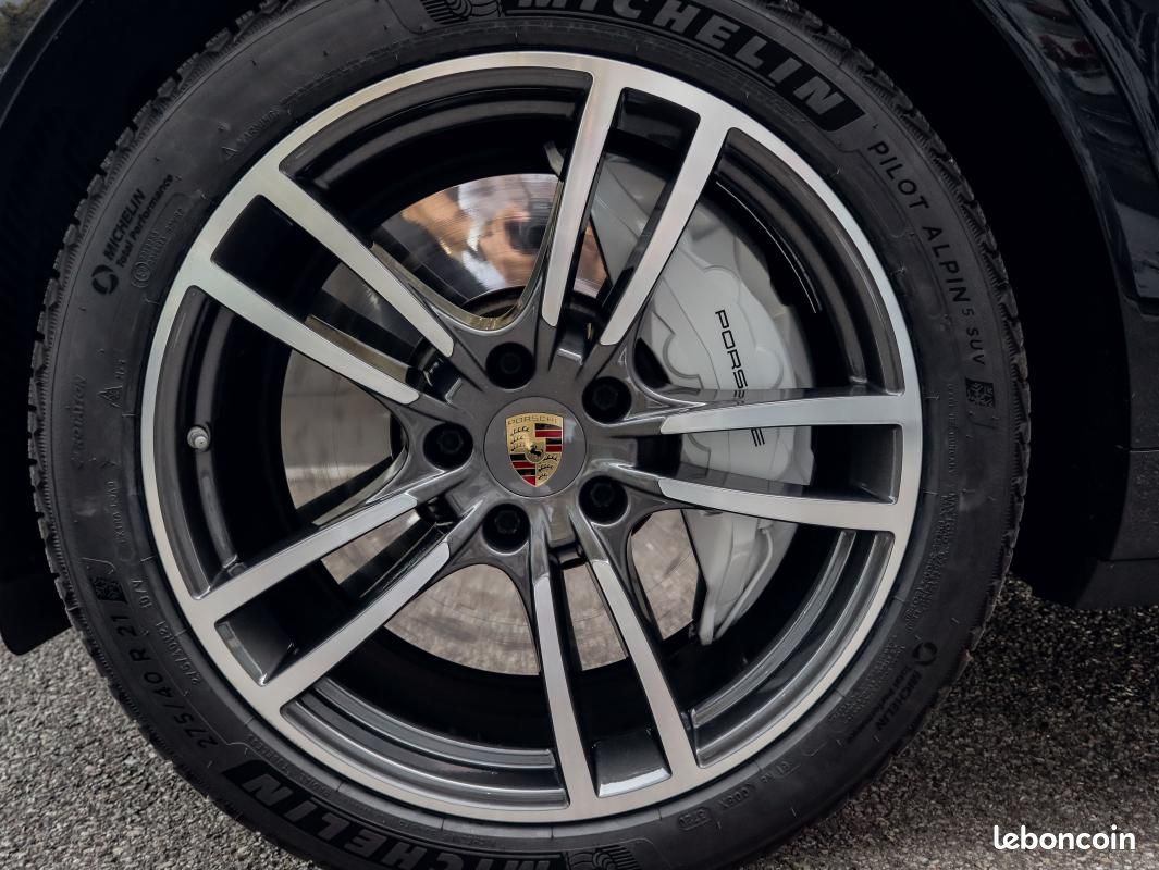 Porsche Cayenne 4.0 V8 550 ch S Tiptronic BVA Turbo (image 8)