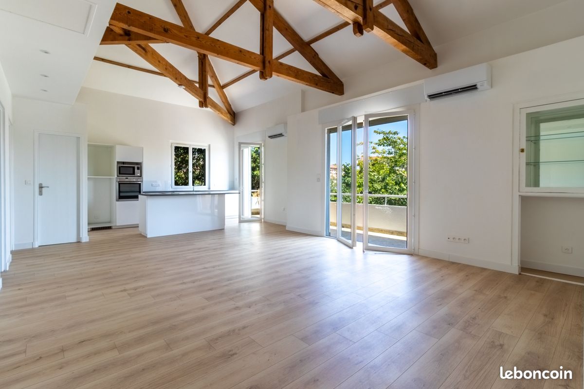 Appartement 3 pièces 90 m² · à Hyères · 90 m² · 369 000 €
