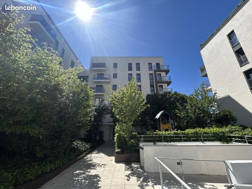 Appartement 4 pièces 80 m² · à Rueil-Malmaison · 80 m² · 1 492 €/mois