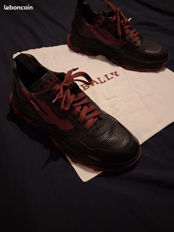 Sneakers Bally En Cuir Rouge – Pointure 40, Femme – Neuf Sans Emballage