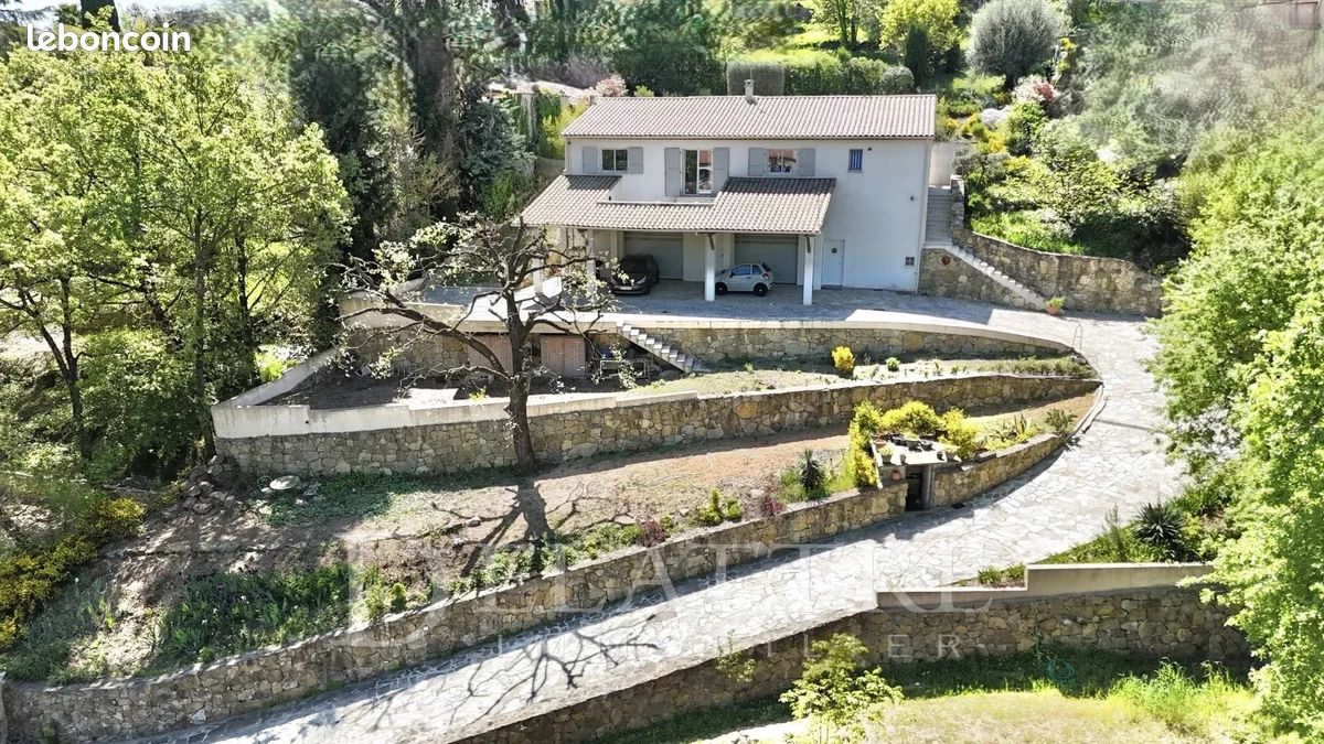 Maison 5 pièces 140 m² · au Rouret · 140 m² · 840 000 €