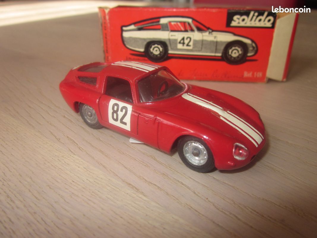 Solido France Série 100 - Alfa Romeo 2600 Rouge - 1/43 - Très Bon état D'origine