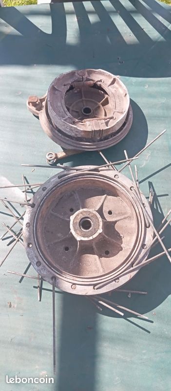 Moyeu roue arrière Yamaha 250/350 RD (image 2)