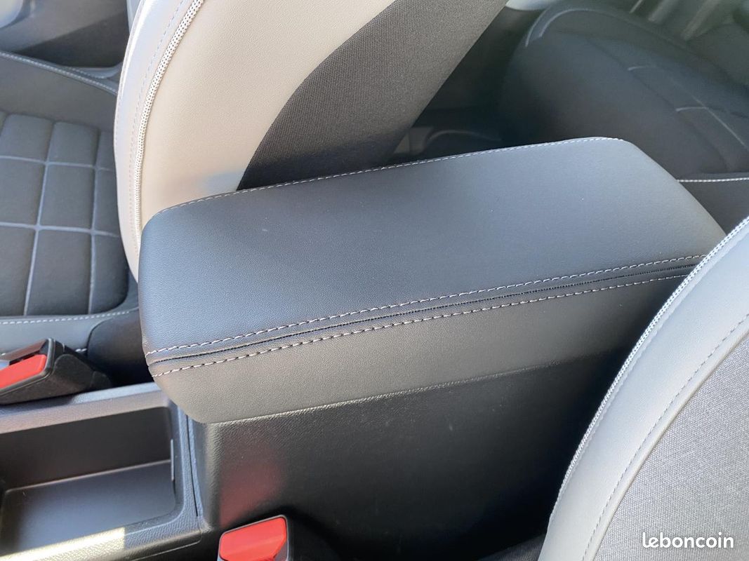 Citroen c3 iv 1.2 hybride 110 max e-dcs6 (image 31)