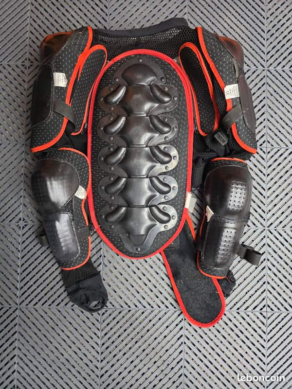 Le Coussin De Selle AirTec Plus En Peau D'agneau Peut être Rec