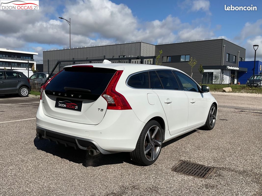 VOLVO V60 T5 240 ch R-design Powershift A (image 5)