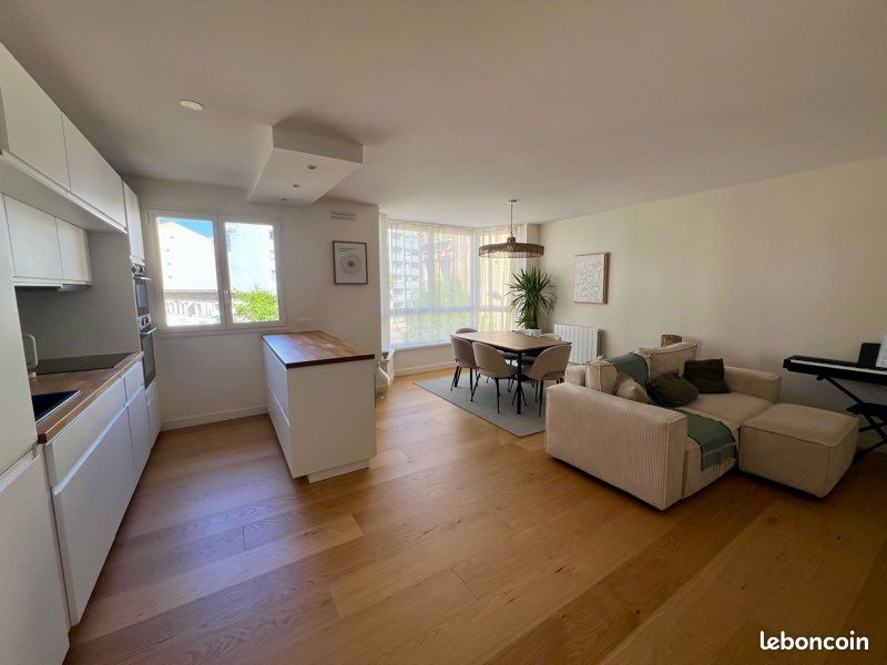 Appartement 2 pièces 52 m² · à Suresnes · 52 m² · 385 000 €