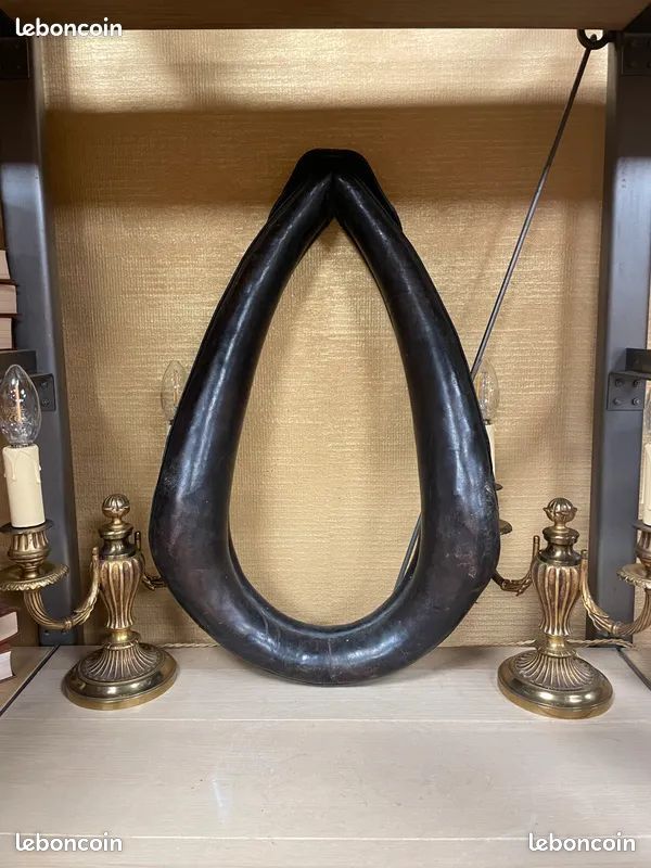 Ancienne Raboteuse En Cuir Et Métal – Équipement De Mulet Ou Cheval – Minage, Originale