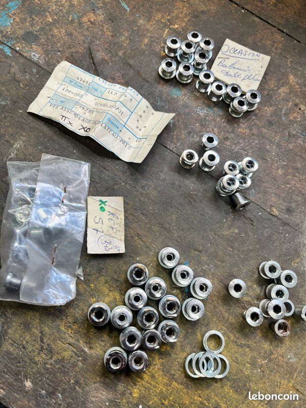 Kit cache poussière SR Suntour Axon34/Raidon34