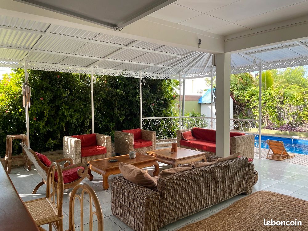 Maison 5 pièces 85 m² · à Saint-François · 85 m² · 499 000 €