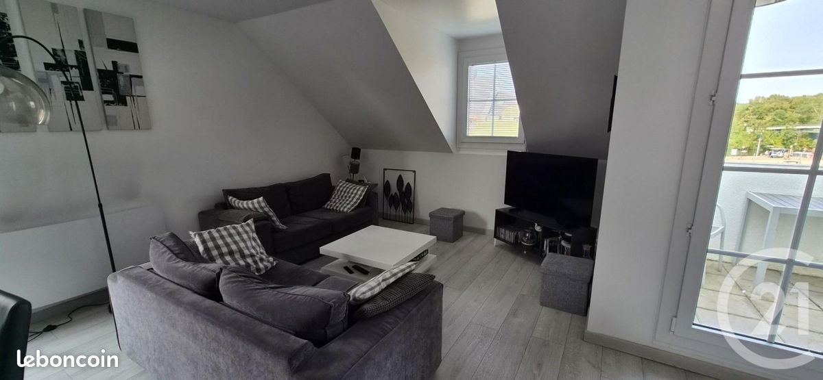 Appartement 3 pièces 104 m² · à Cergy · 104 m² · 1 900 €/mois