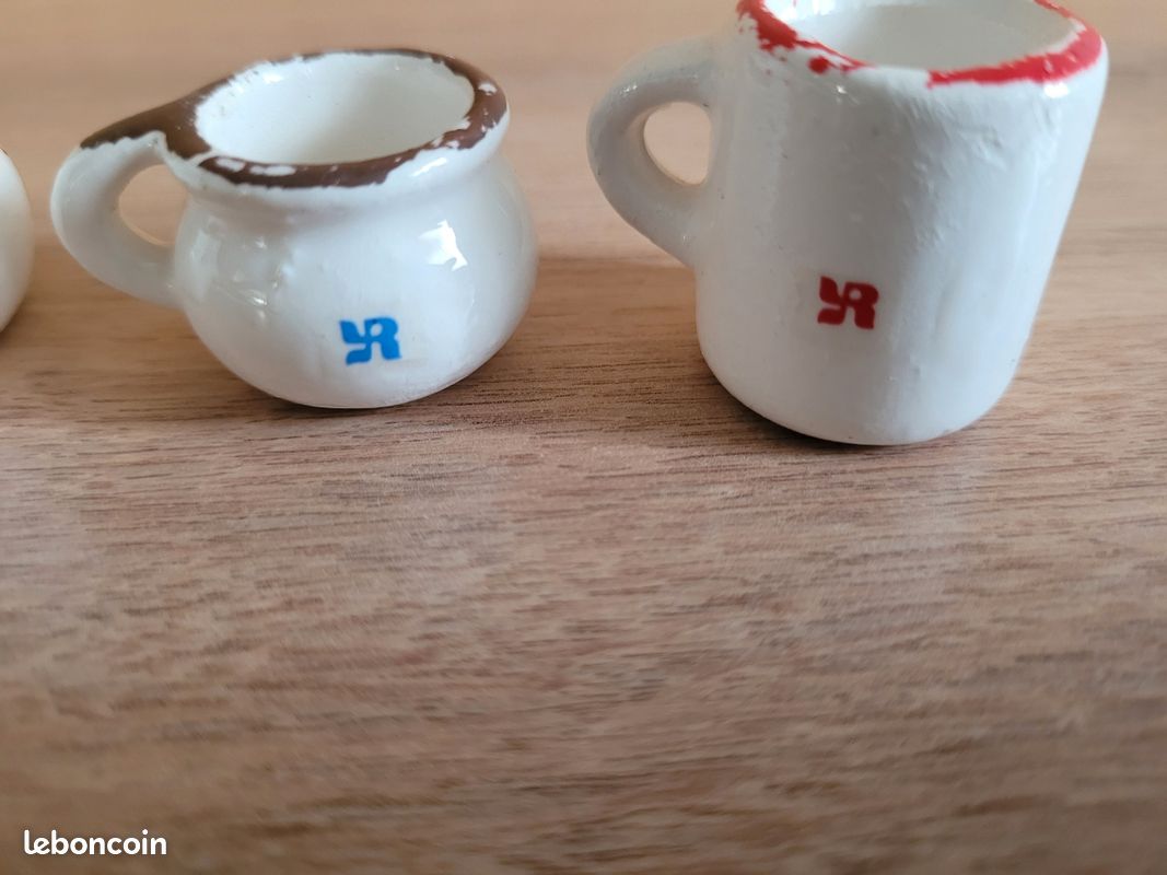 Lot De 2 Mini Bols Chinois Yves Rocher - Porcelaine Sur Support - Avec Histoire YR - Petit éclat