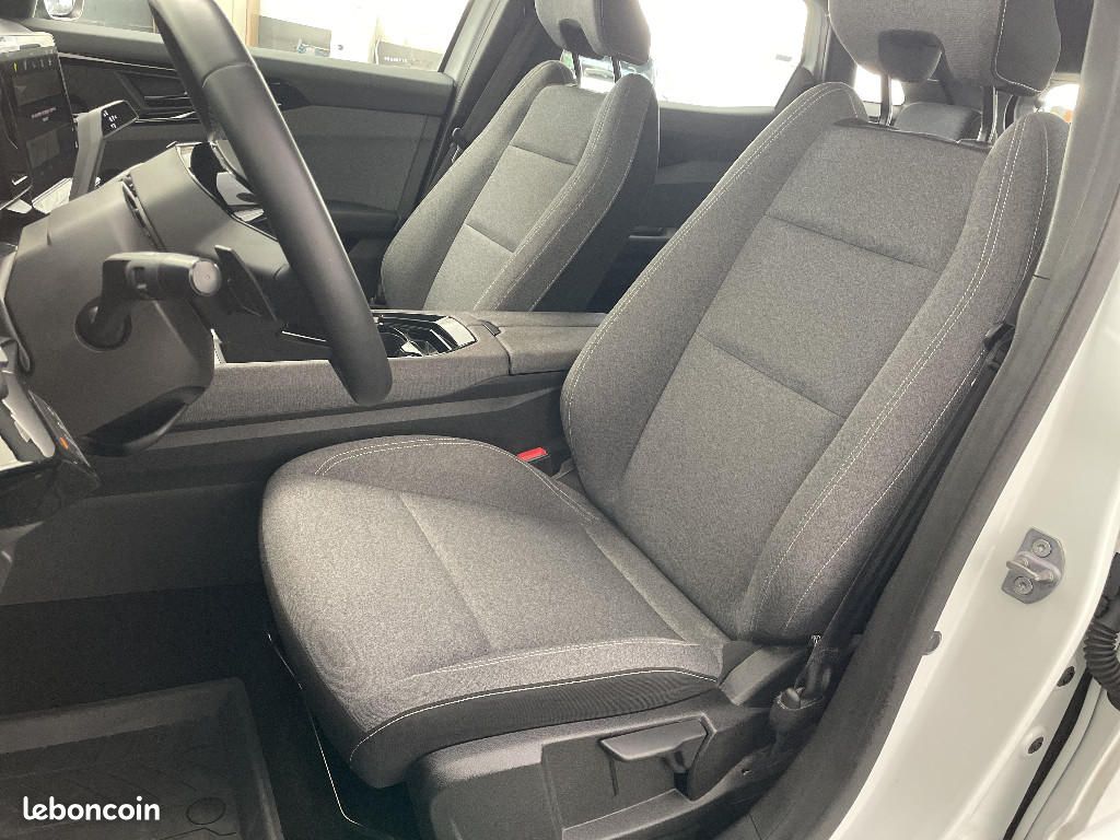 Renault Austral mild hybrid 160 auto Evolution (image 18)