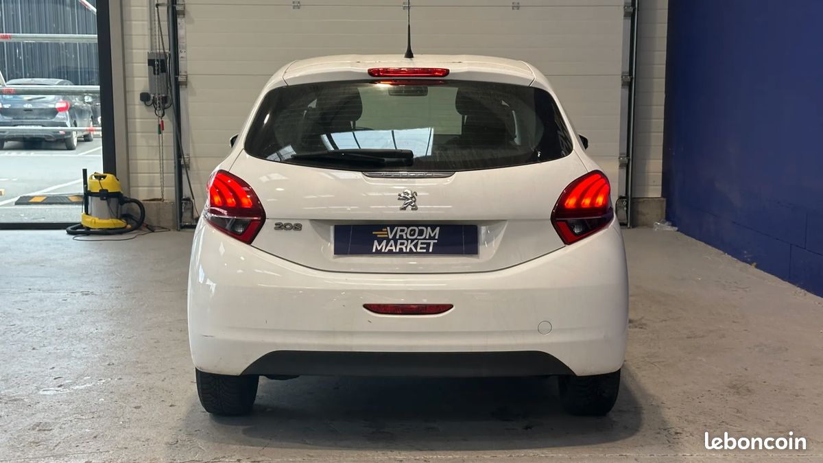 Peugeot 208 1.6 HDi 75ch Active - Carplay - Régulateur de vitesse - Idéal jeune permis (image 4)