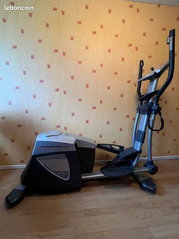 Velo elliptique bh fitness iridium avant Sport Plein air