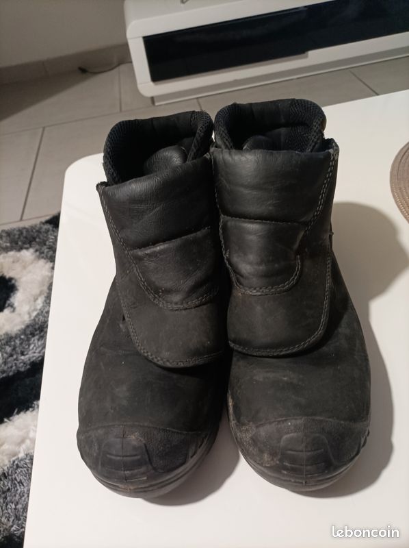 Chaussures de sécurité pointure 43 (image 2)