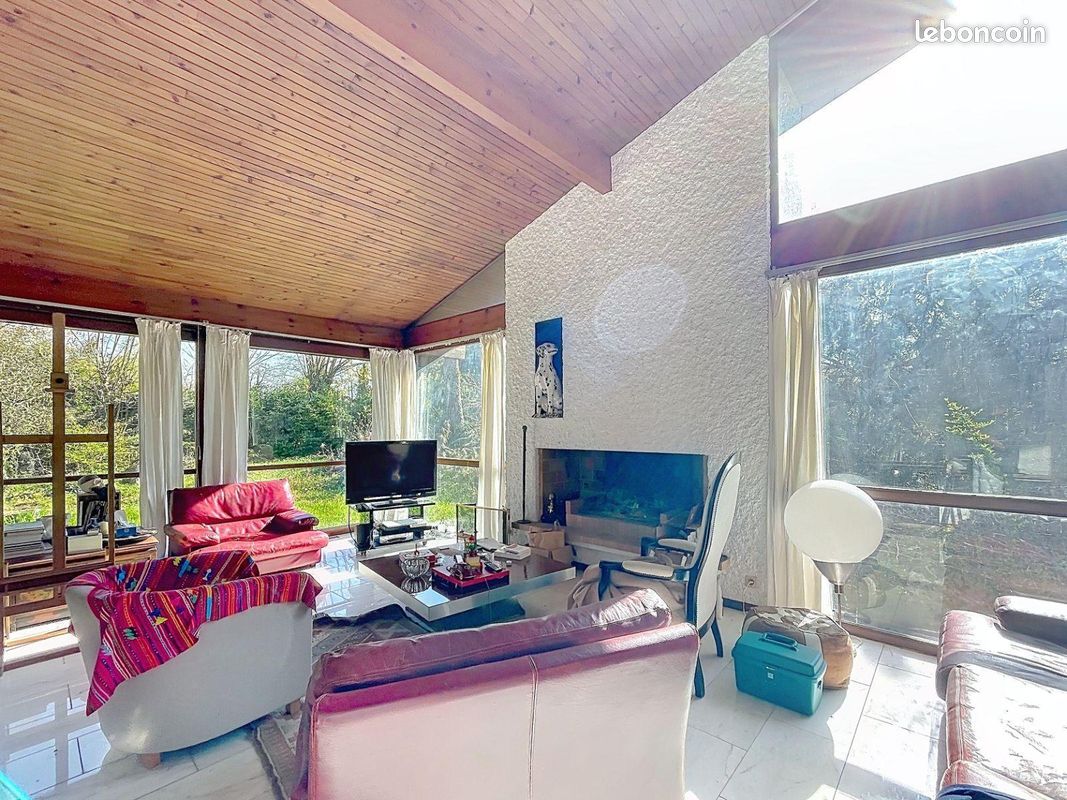 Maison 8 pièces 180 m² · à Gradignan · 180 m² · 590 000 €