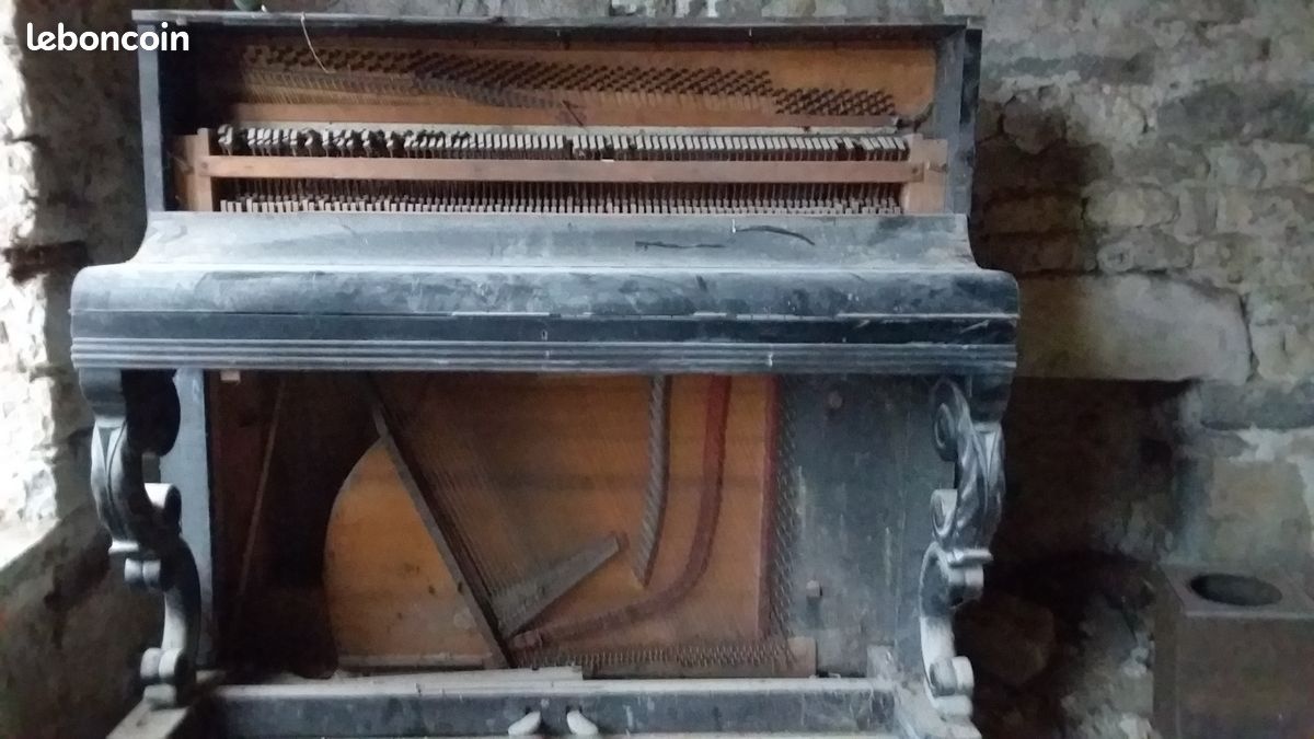 Piano (image 2)
