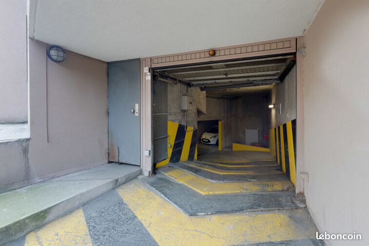 Parking Paris (image 3)