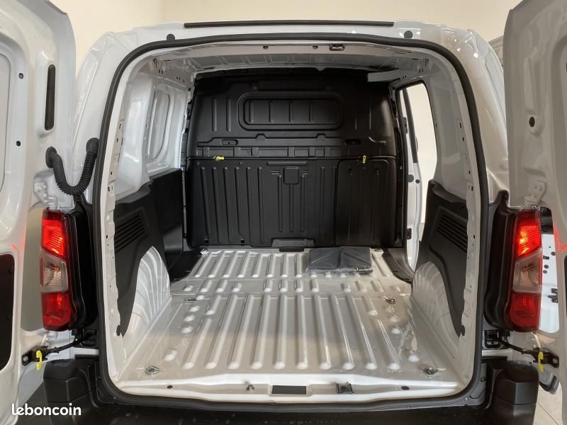 Opel Combo Cargo M 650kg HDi 100 Pack Premium Connect / GPS / Caméra (image 7)