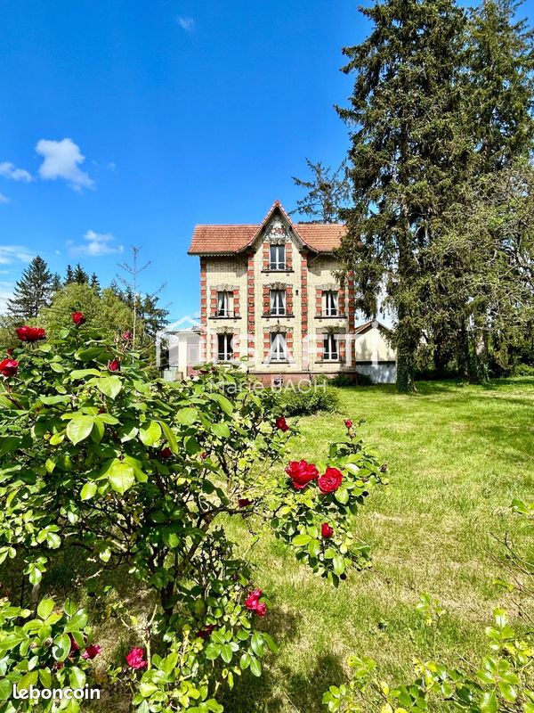 Maison 9 pièces 195 m² · à Sarre-Union · 195 m² · 380 000 €