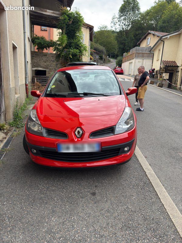Clio 3 (image 1)