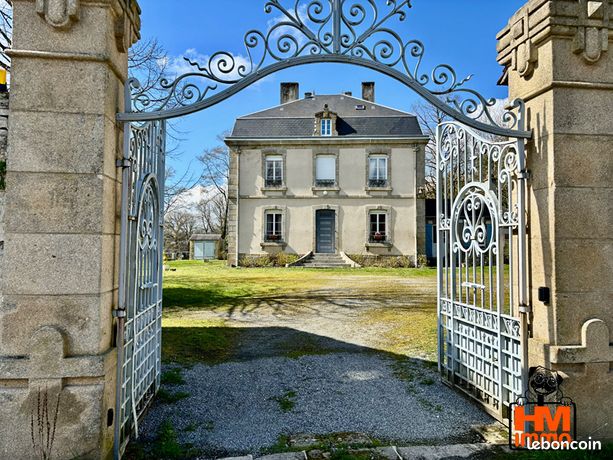 Maison 8 pièces 200 m²