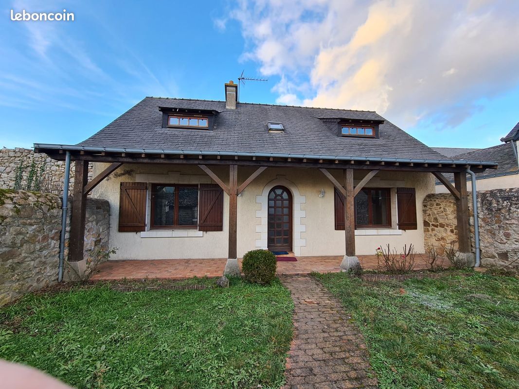 Maison 5 pièces 80 m² · à Étriché · 80 m² · 750 €