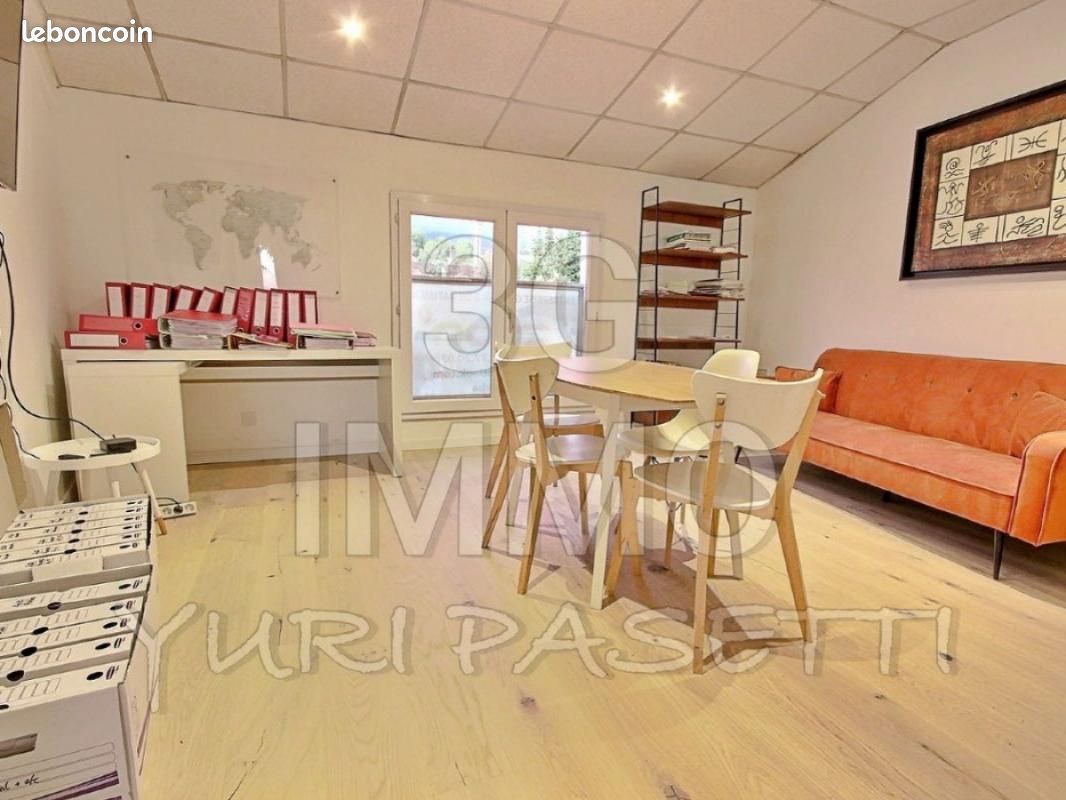 Appartement a louer grasse - 1 pièce(s) - 110 m2 - Surfyn