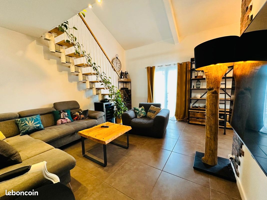 Maison 5 pièces 120 m² · à Lucciana · 120 m² · 330 000 €