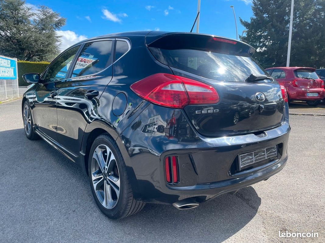 Kia Ceed II (2) 1.6 CRDI 136 ISG GT LINE DCT7 (image 4)