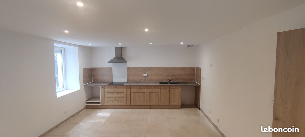 Maison 3 pièces 77 m² · à Firmi · 77 m² · 119 000 €