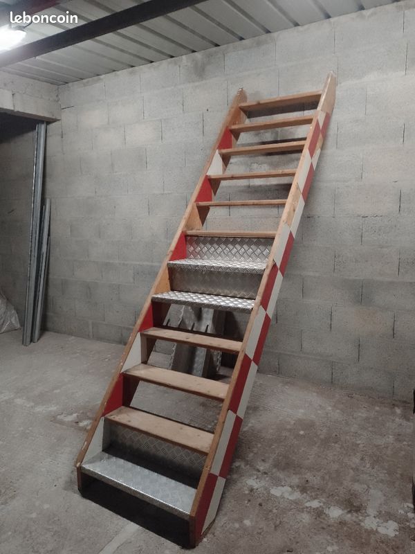 Escalier de meunier avec contre marche tôle aluminium (image 2)