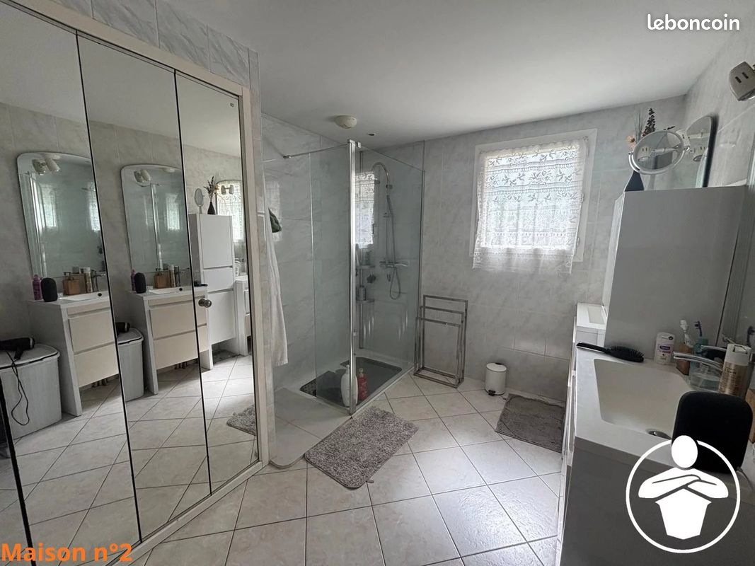Villa 9 pièces 248 m² (image 19)