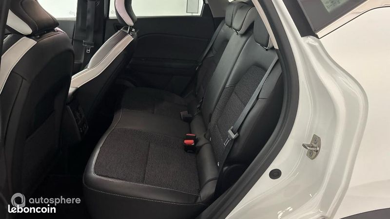 Renault Captur 1.6 E-Tech hybride 145ch Techno Fast Track (image 13)