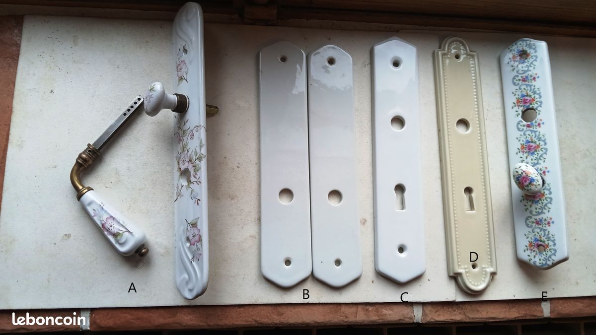Plaques anciennes de propreté – entrée de clé en porcelaine N°3 (image 1)