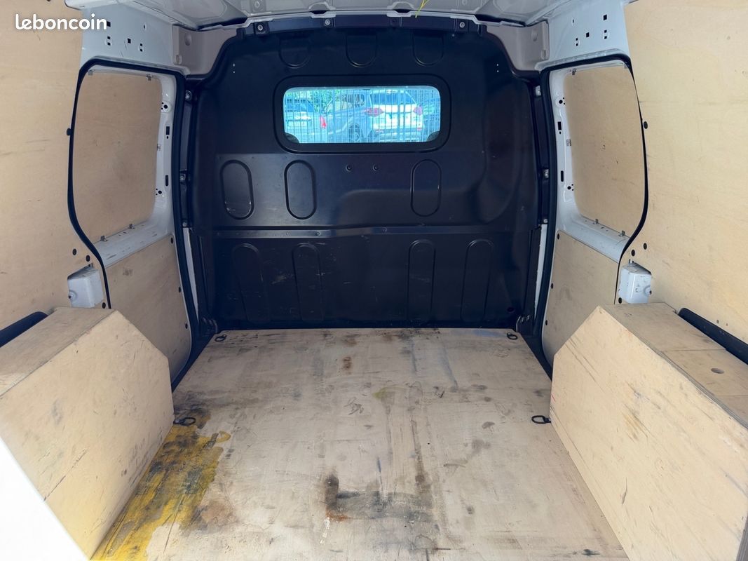 RENAULT KANGOO II (2) CONFORT BLUE DCI 95 radar de recul Garantie 12 mois (image 20)
