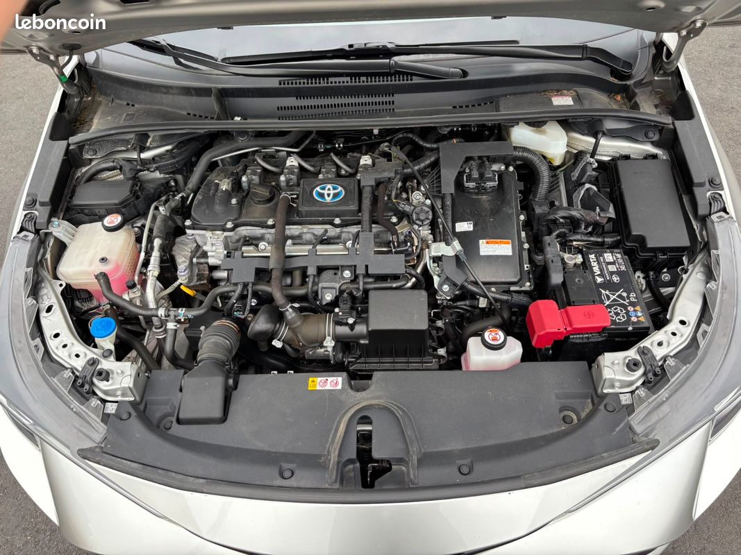 TOYOTA COROLLA TOURING SPORTS HYBRIDE MY21 122h Dynamic (image 36)