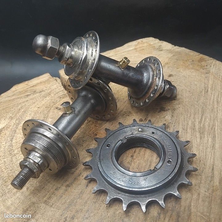 ANCIEN GROS MOYEU bronze + manivelles (refaites) grand-bi vélo bicycle