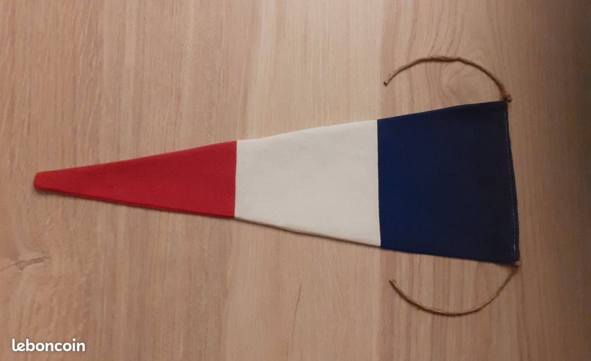 Petit Fanion Vintage Turquie – Rizerspor GK 1953 – Wimpel Pennant Collection