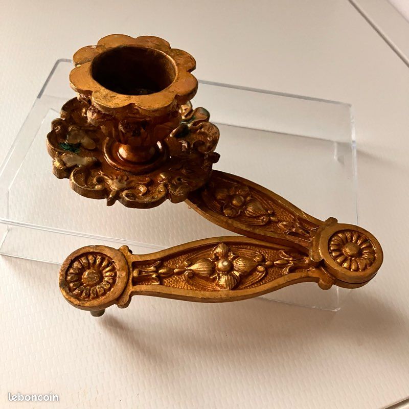 BOUGEOIRS ANCIENS, et accessoires, dont mouchette, éteignoirs pièces détachées etc (image 8)
