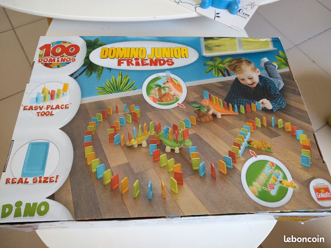 Jeux de dominos dinosaures avec figurines (image 2)