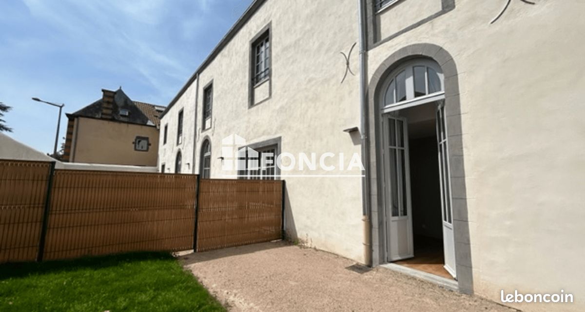 Appartement 3 pièces 67 m² · à Riom · 67 m² · 800 €