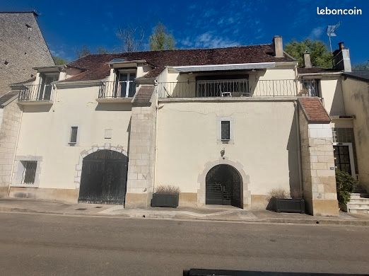 Maison 7 pièces 240 m² · à Deux Rivières · 240 m² · 270 000 €