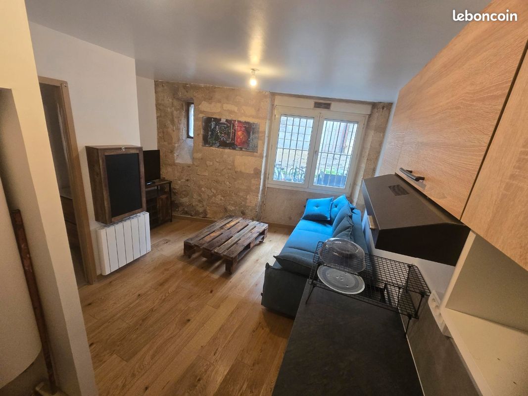 Appartement 1 pièce 15 m² · à Bordeaux · 15 m² · 600 €