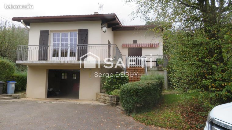 Propriété 8 pièces 123 m²
