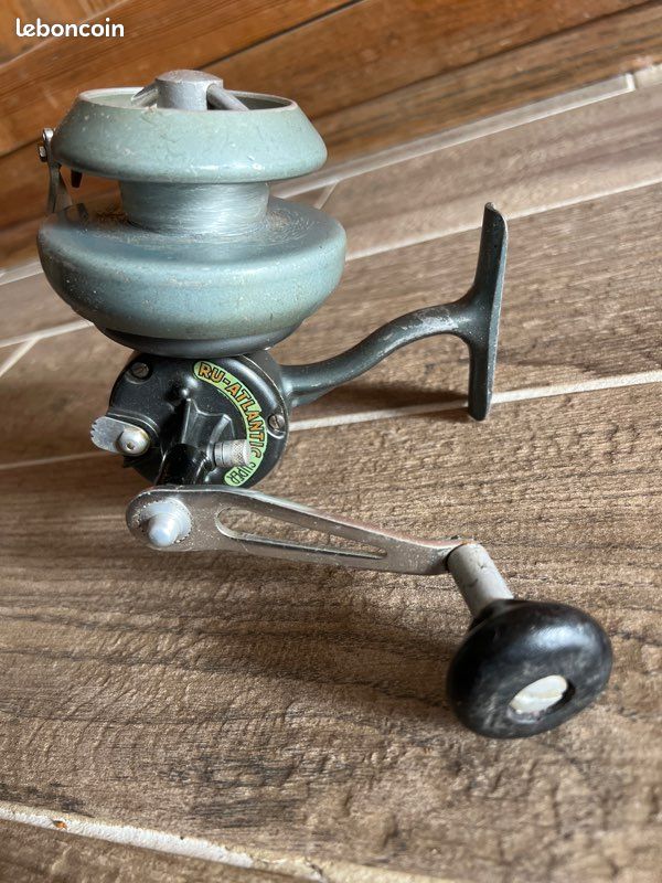 ANCIEN MOULINET DE peche mer PIONEER 398 JAPAN EUR 12,50 - FR