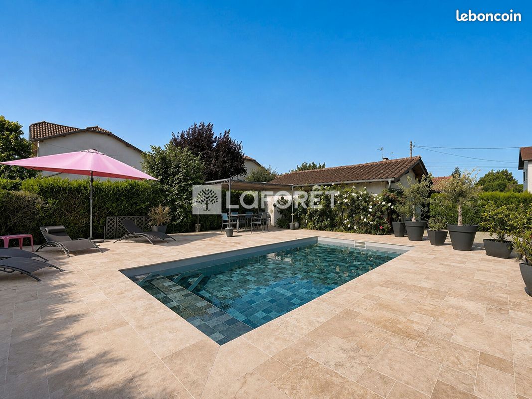 Maison 4 pièces 88 m² · à Péronnas · 88 m² · 1 500 €