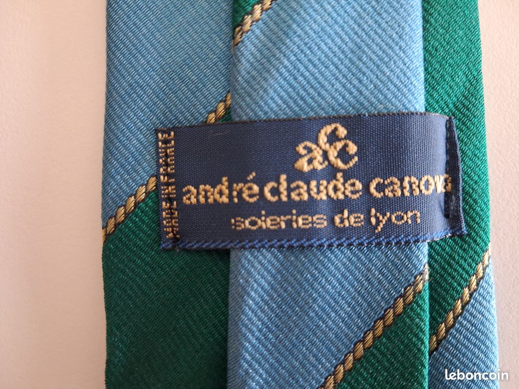 Cravate André Claude Canova “Les Explorateurs” – Thème Navigation – Soie Multicolore – Occasion