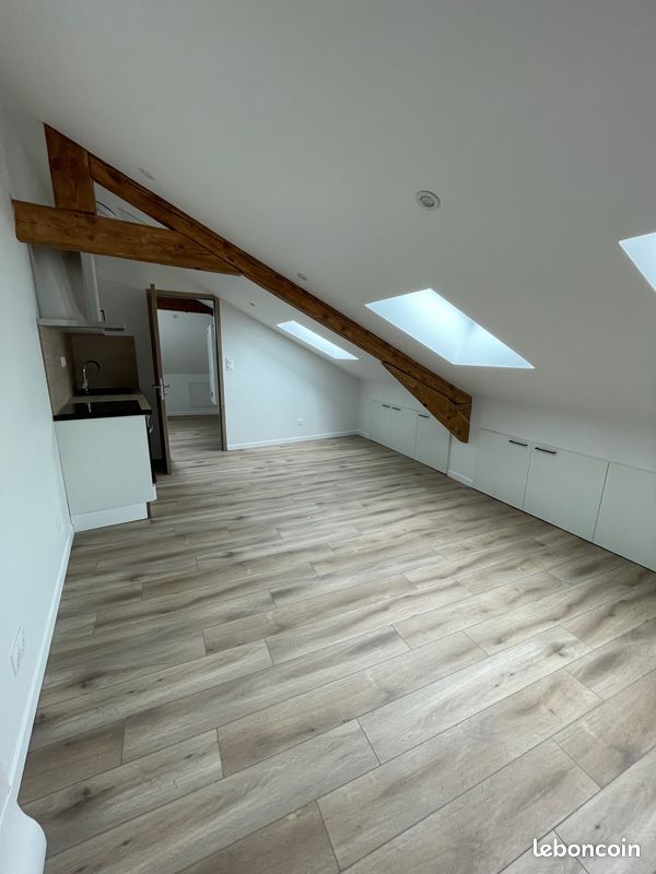 Appartement 1 pièce 25 m² · à Charleville-Mézières · 25 m² · 520 €